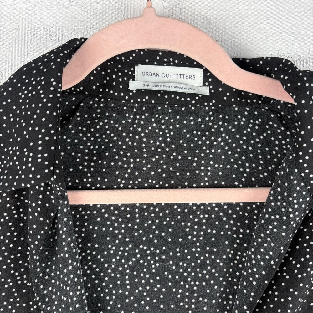 Urban Outfitters Sheer Black Polka Dot Tie-Front Top Rolled Sleeves Crop Top S - Picture 12 of 12